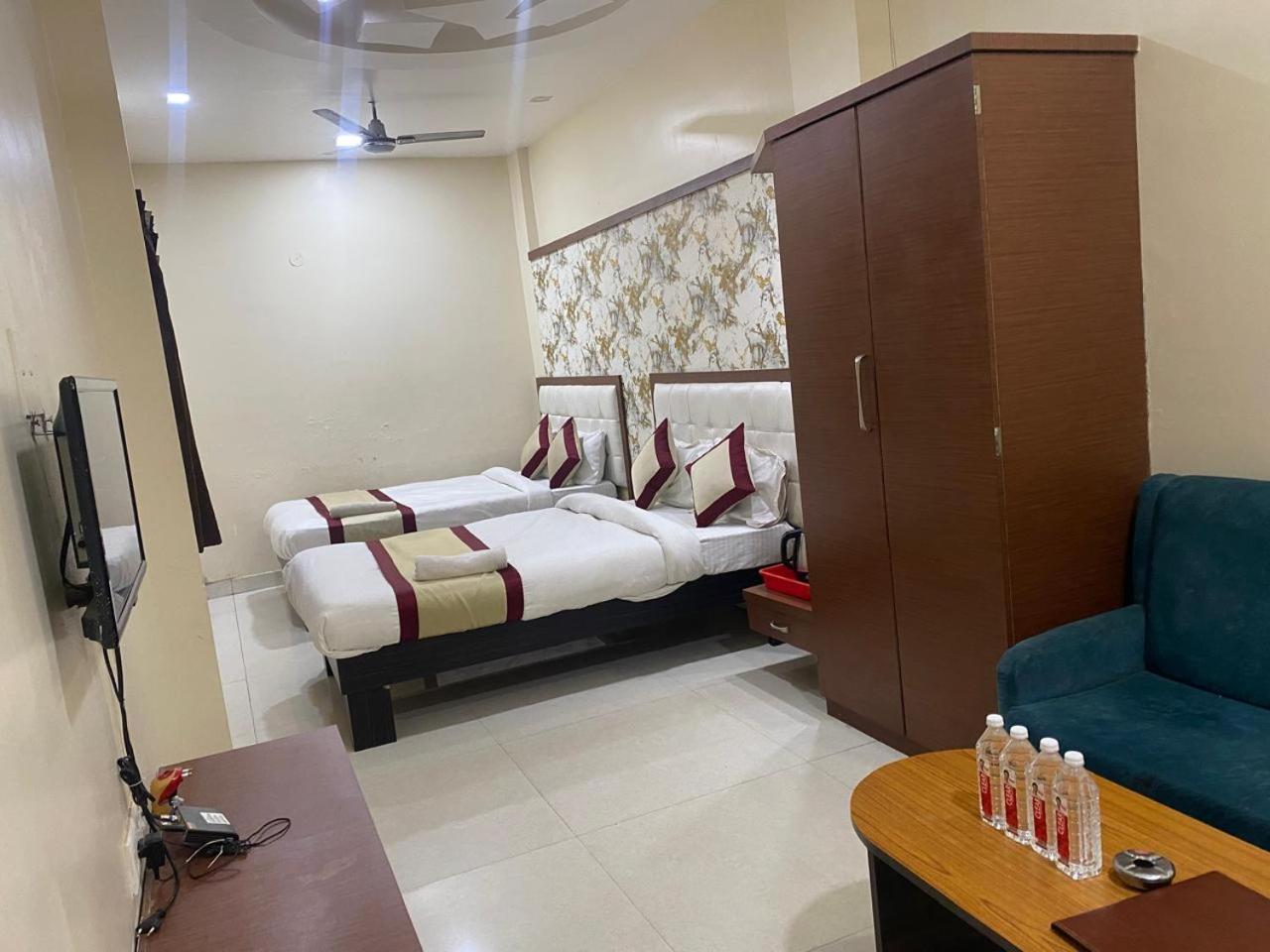 Hotel New Grand Deoghar Eksteriør billede