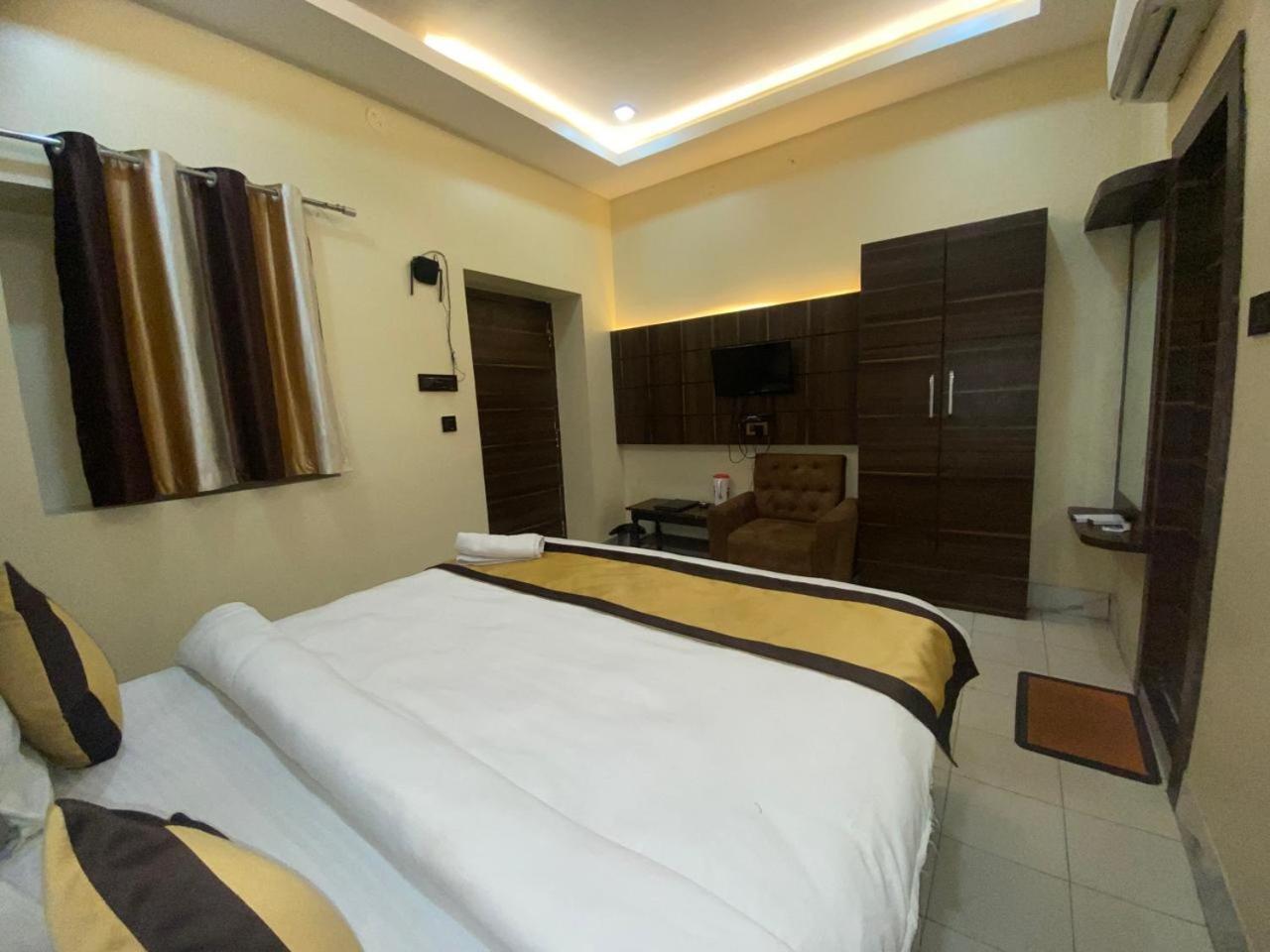 Hotel New Grand Deoghar Eksteriør billede