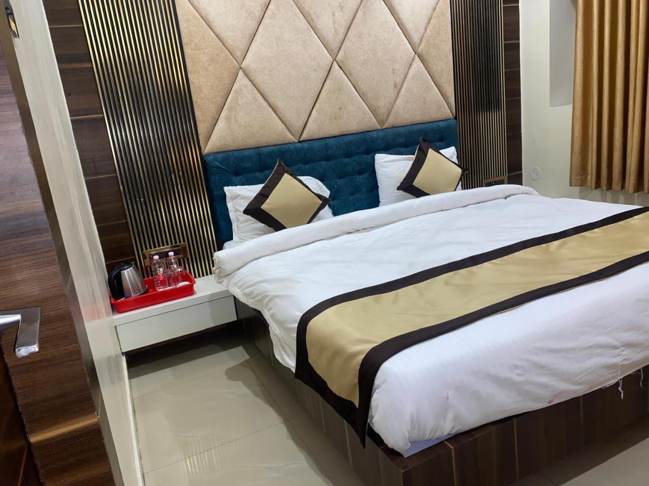 Hotel New Grand Deoghar Eksteriør billede