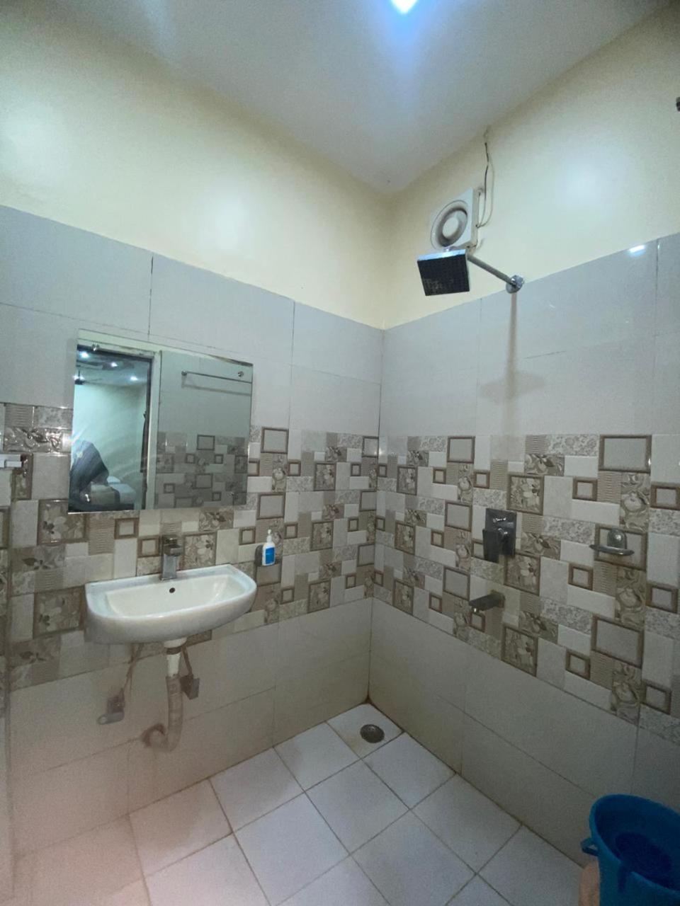Hotel New Grand Deoghar Eksteriør billede