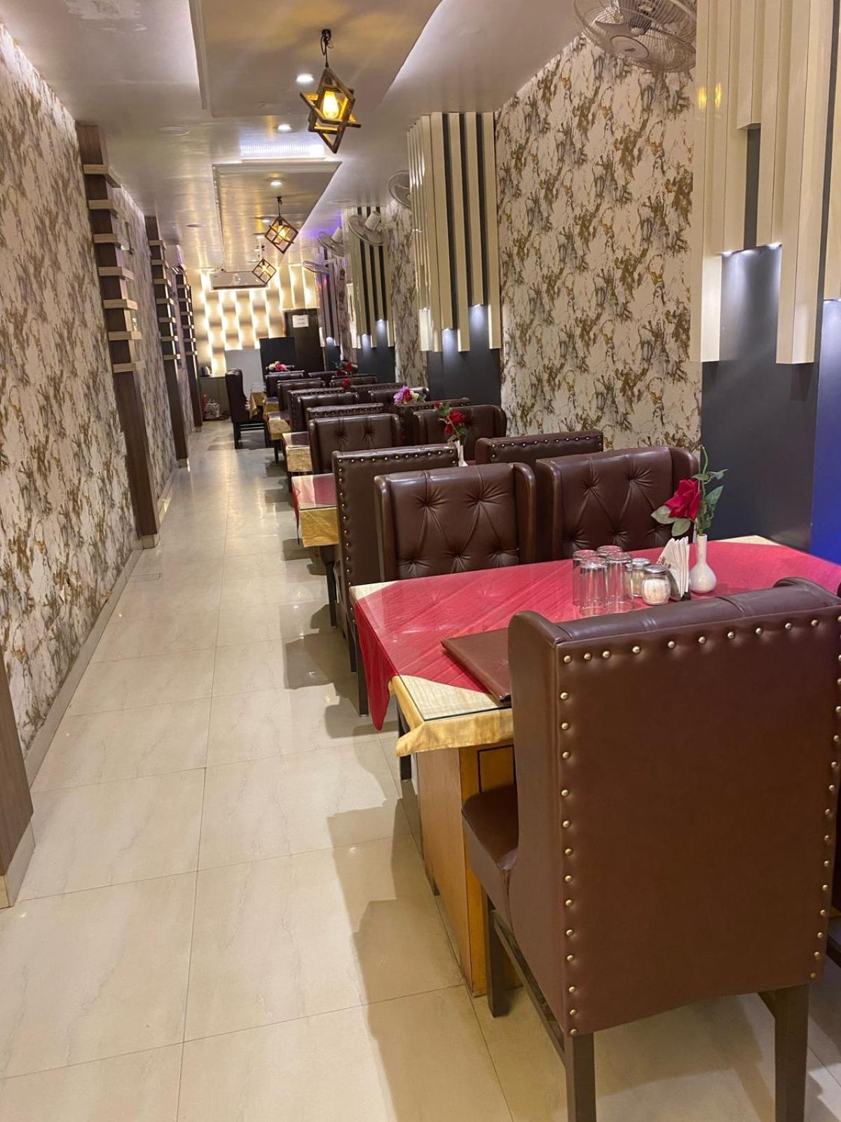 Hotel New Grand Deoghar Eksteriør billede