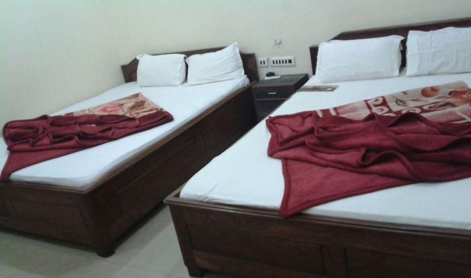 Hotel New Grand Deoghar Eksteriør billede