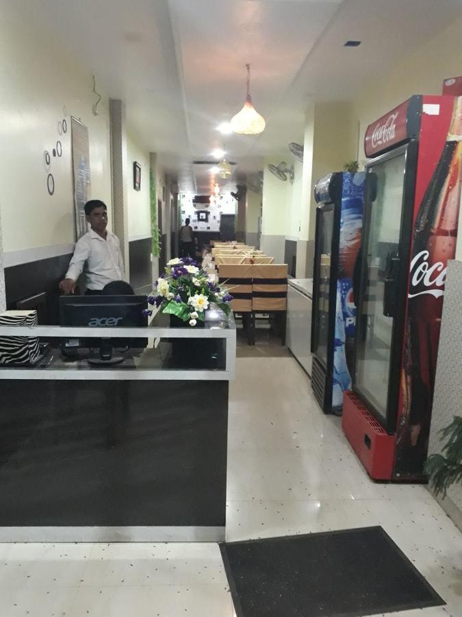 Hotel New Grand Deoghar Eksteriør billede
